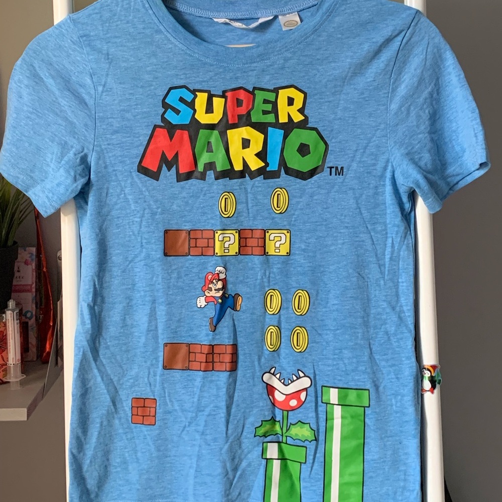 Chandail mario bross/ mario bross shirt
